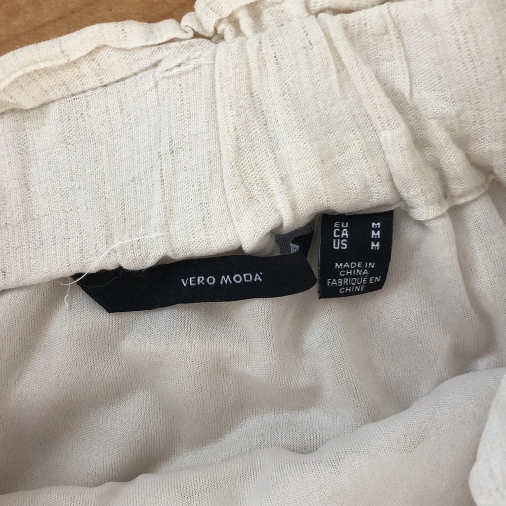 Vero Moda Cream A-Line Button-Front Tie-Waist Skirt - Picture 4 of 5